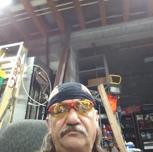 Meet your Posher, Wayne